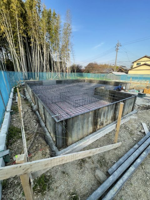 マイホーム、基礎工事わくわく笑