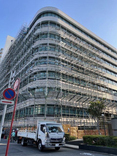 栄、足場工事、5日目